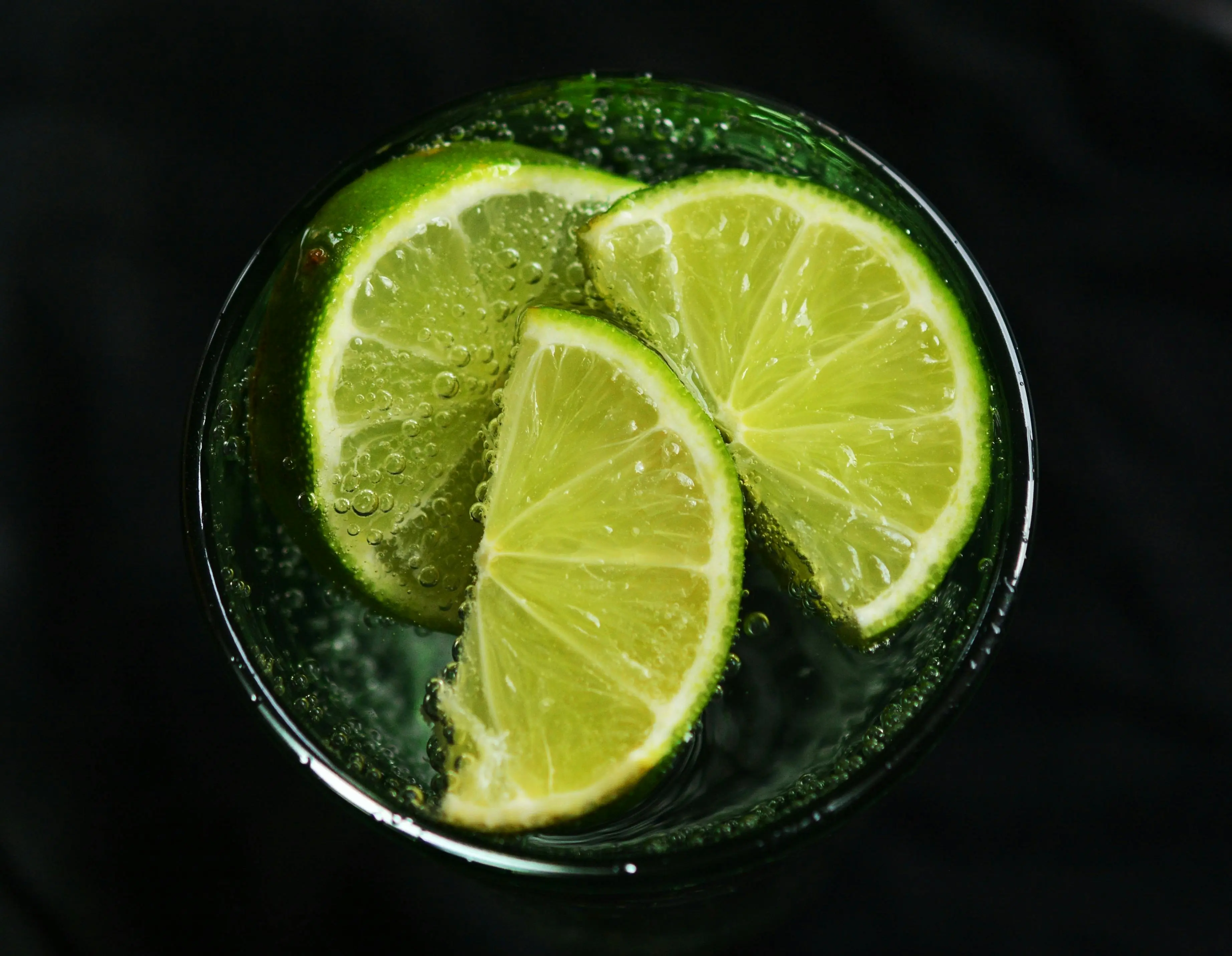 Fresh lime juice for senior wellness